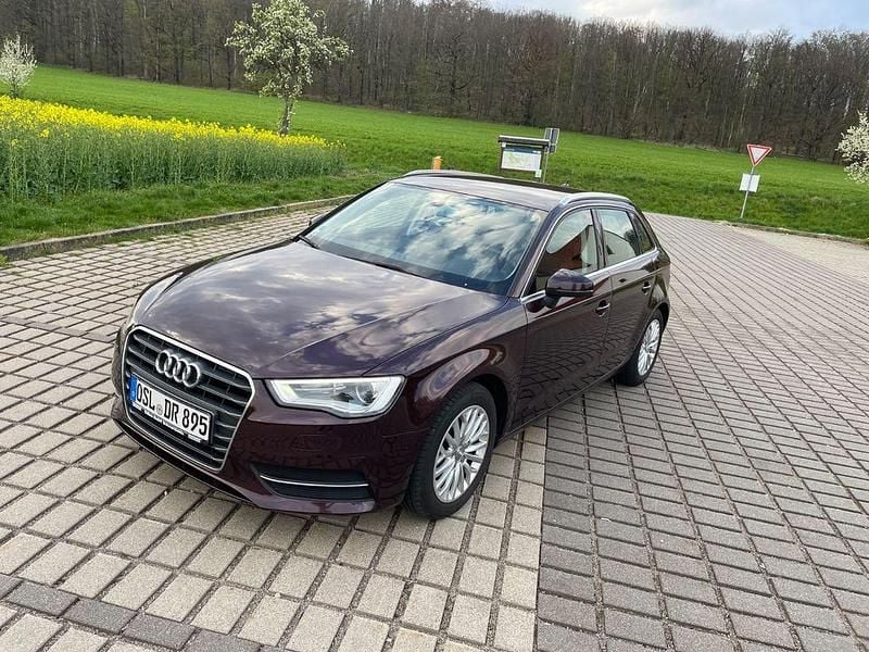 Second-hand Audi A3 Attraction 150 CP (110 kW) 2014 Mov Berlinǎ