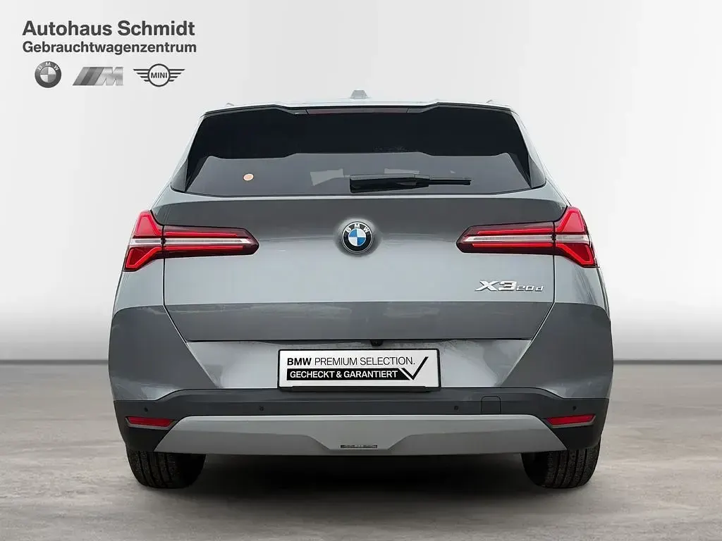 Gebraucht BMW X3 Sport Line 197 PS (144 kW) 2024 Skyscraper grau SUV