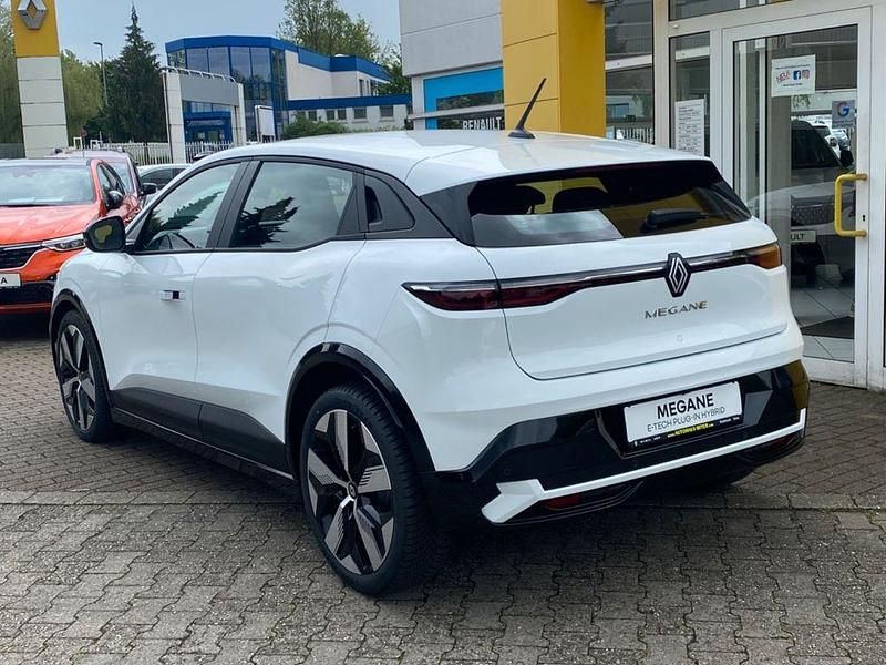 Gebraucht Renault Megane E-Tech Techno 160 kW (218 PS) 2024 Weiß Limousine
