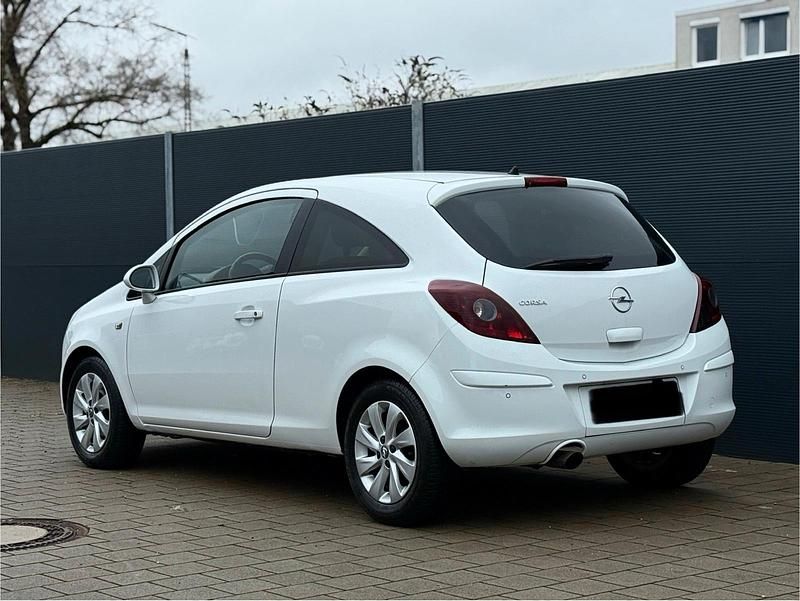 Gebraucht Opel Corsa Sport 90 PS (66 kW) 2009 Weiß Kleinwagen