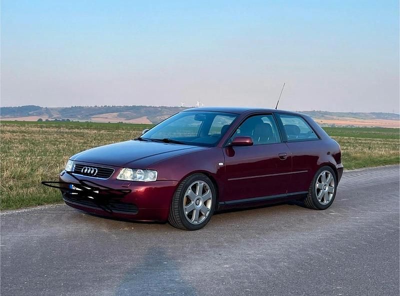 Gebraucht Audi A3 150 PS (110 kW) 2002 Rot Kleinwagen