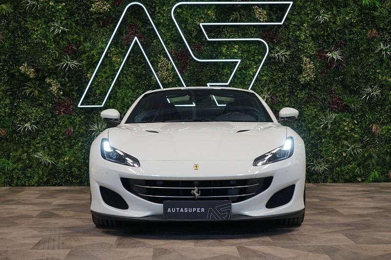 Gebraucht Ferrari Portofino 600 PS (441 kW) 2021 Weiß Cabrio