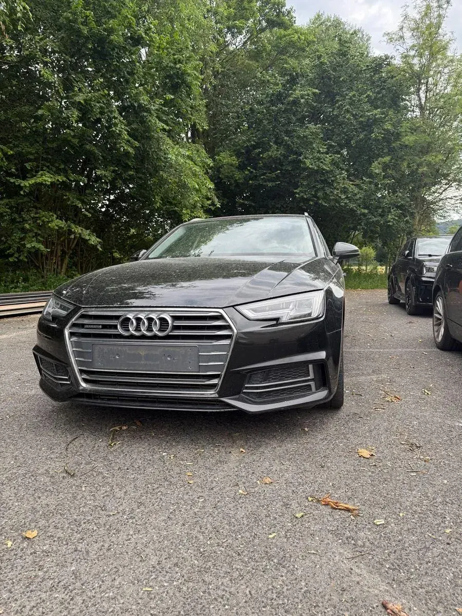 Gebraucht Audi A4 Sport 272 PS (200 kW) 2016 Schwarz Kombi