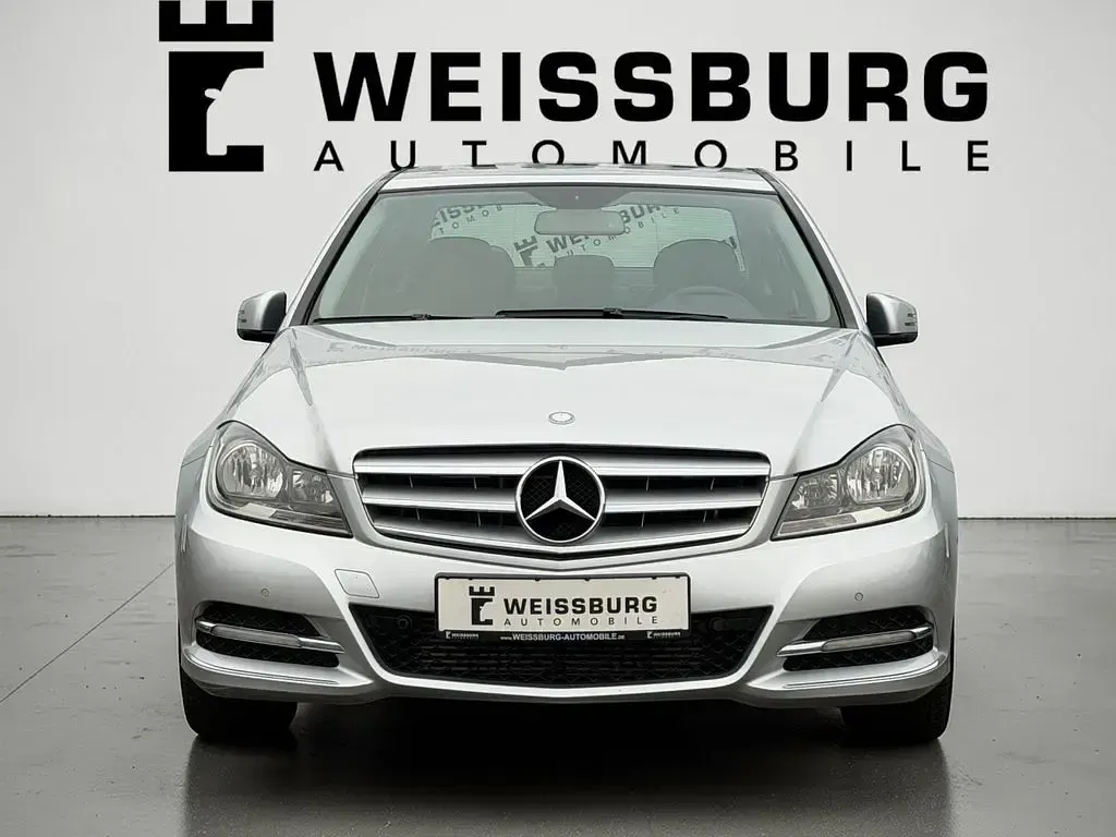 Gebraucht Mercedes C180 Avantgarde 156 PS (114 kW) 2011 Silber Limousine