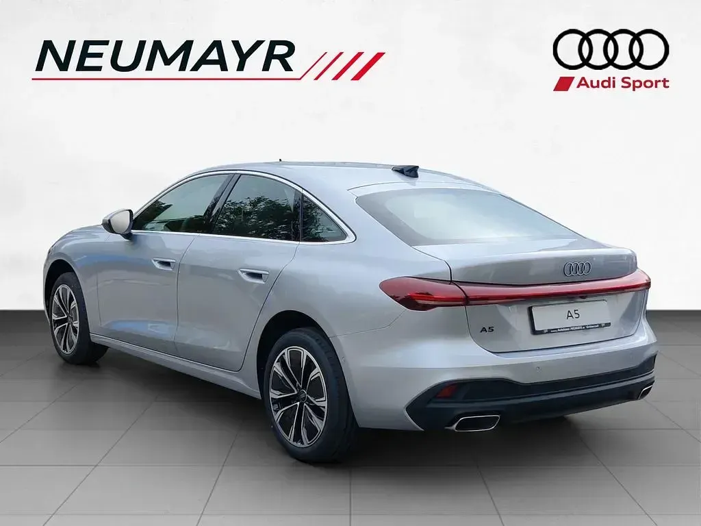 Gebraucht Audi A5 Ambiente 204 PS (150 kW) 2025 Silber Limousine