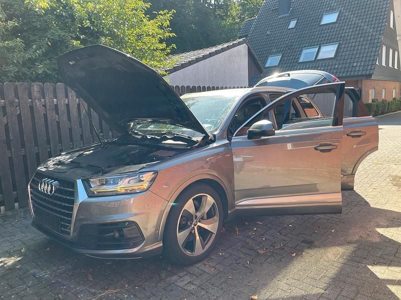 Gebraucht 2016 Audi Q7 S-Line SUV | 17.000 € - Bild 1/4