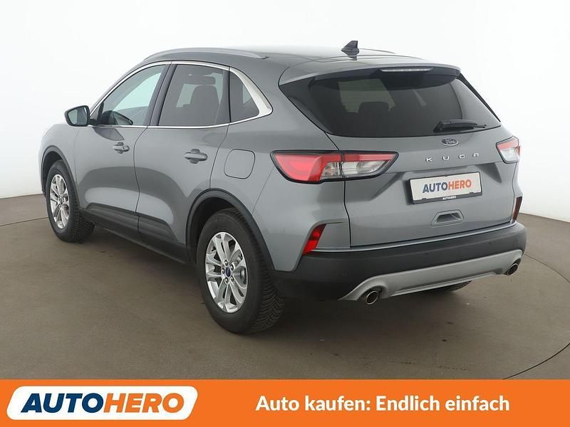 Gebraucht Ford Kuga Titanium 150 PS (110 kW) 2020 Grau SUV