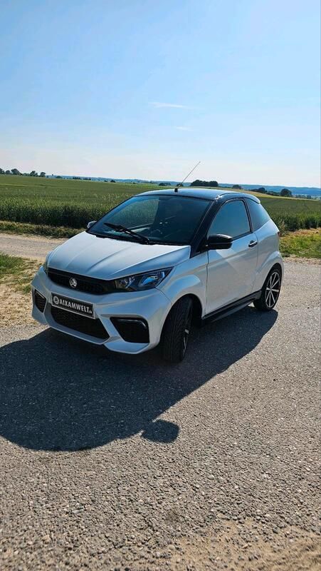 Weiß Gebraucht 2021 Aixam Coupe Coupé | 14.800 € (Etwas zu teuer) - Bild 1/4