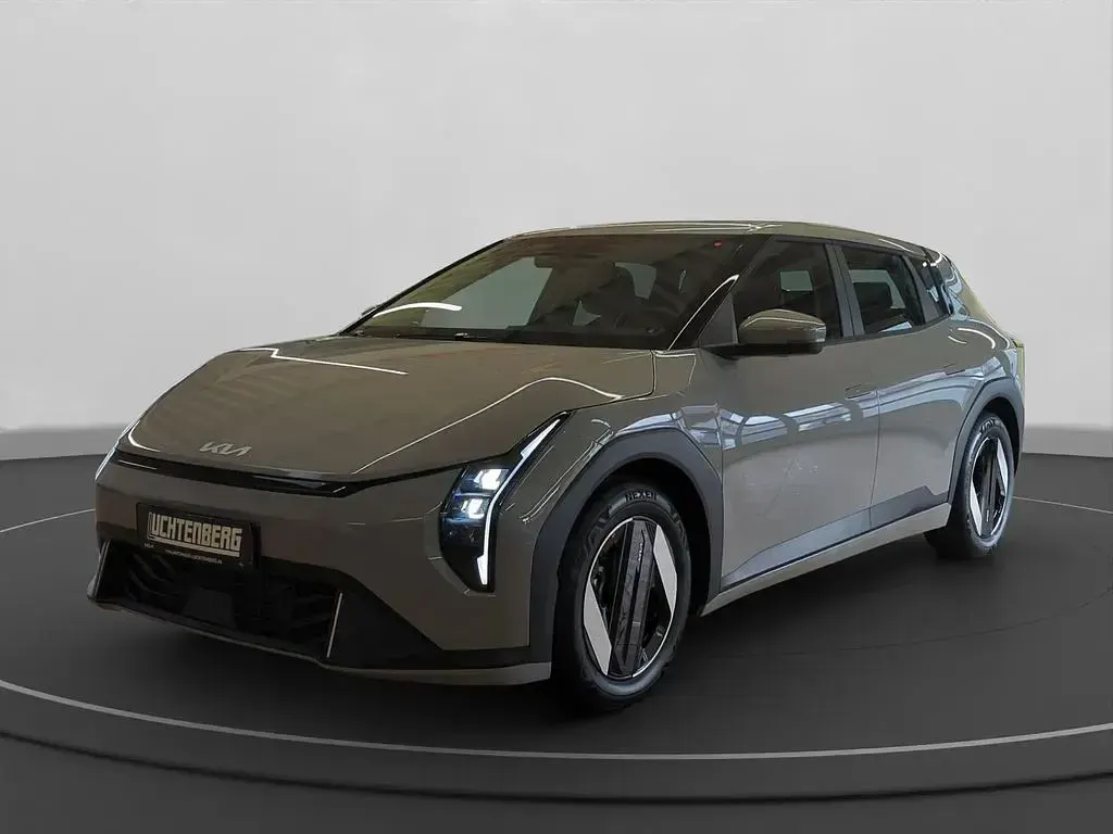 Neu Kia EV4 Earth 150 kW (204 PS) 2026 Grau Limousine