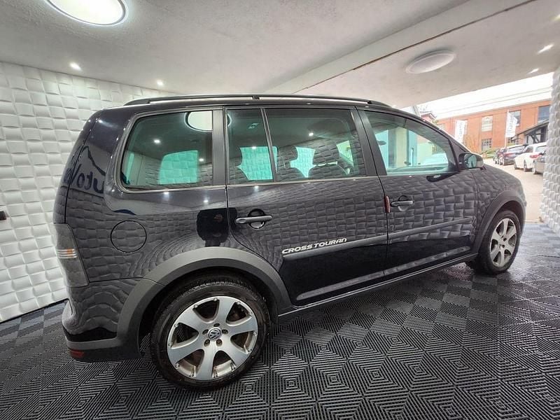 Gebraucht VW Touran Cross 140 PS (102 kW) 2007 Schwarz Van / Kleinbus