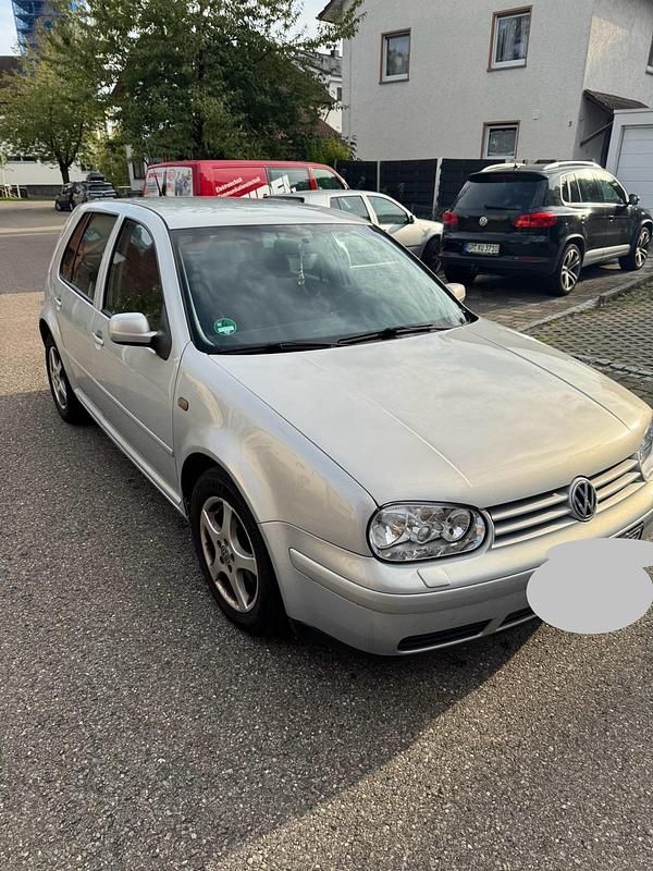 Grau Gebraucht 1998 VW Golf IV Basis Kleinwagen | 999 € (Guter Preis) - Bild 1/4