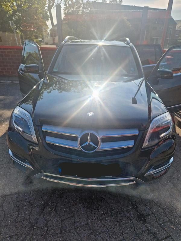Schwarz Gebraucht 2014 Mercedes GLK350 SUV | 13.950 € (Superpreis) - Bild 1/4