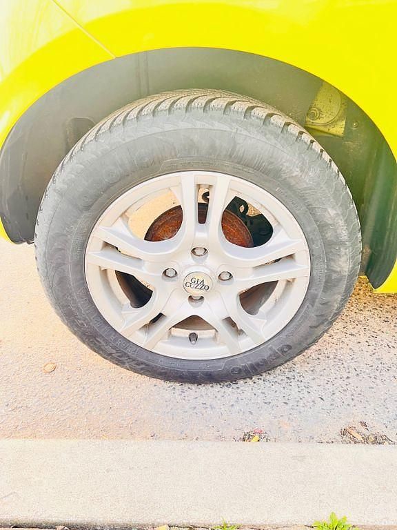 Gebraucht Ford Ka Trend 69 PS (50 kW) 2008 Grün Kleinwagen