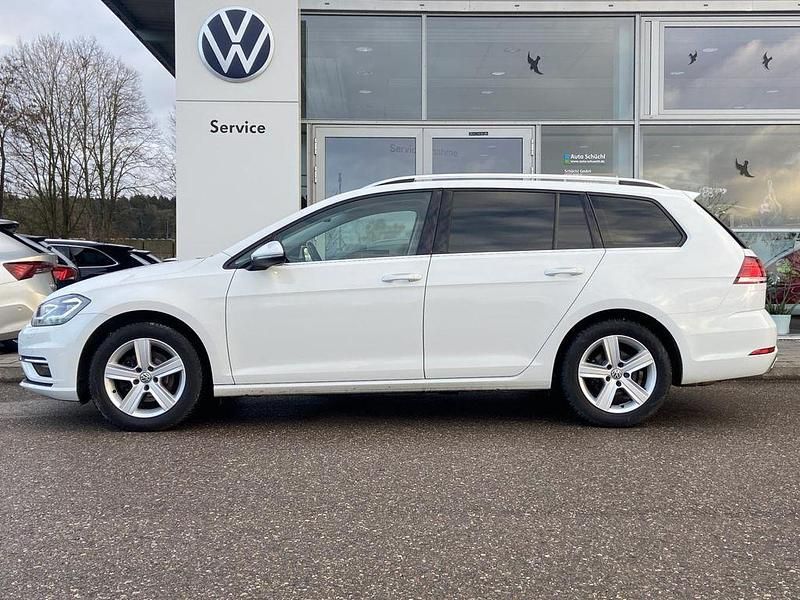 Gebraucht VW Golf VII Highline 150 PS (110 kW) 2020 Weiß Kombi