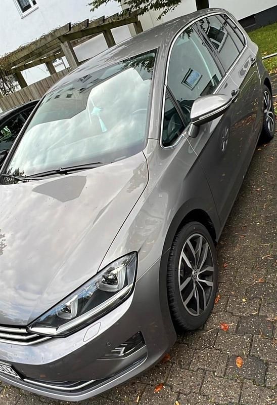 Grau Gebraucht 2015 VW Golf Sportsvan Van / Kleinbus | 13.800 € (Guter Preis) - Bild 1/4