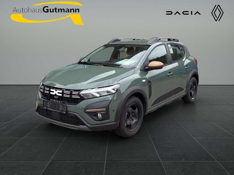 Grau Gebraucht 2023 Dacia Sandero Extreme Kleinwagen | 16.990 € (Etwas zu teuer) - Bild 1/4