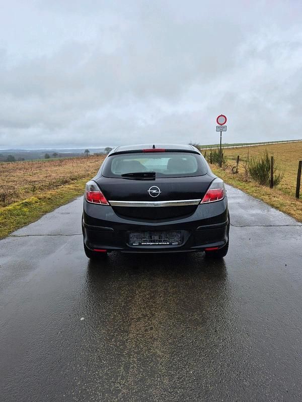 Gebraucht Opel Astra GTC 125 PS (91 kW) 2005 Schwarz Coupé