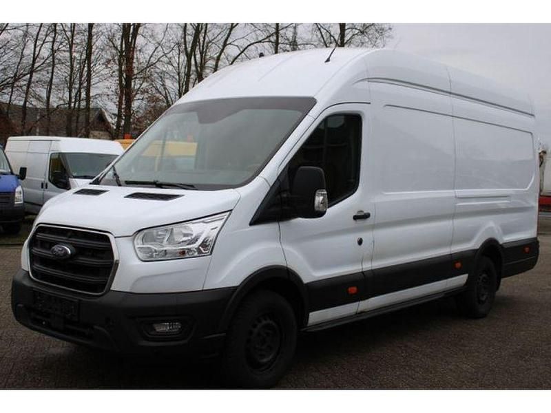 Gebraucht Ford Transit Trend 131 PS (96 kW) 2020 Frostweiß Van
