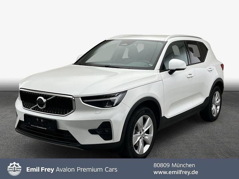 Weiß Gebraucht 2024 Volvo XC40 Core SUV | 28.298 € (Superpreis) - Bild 1/4