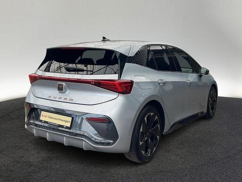 Second-hand Cupra Born 169 kW (231 CP) 2025 Argintiu Hatchback