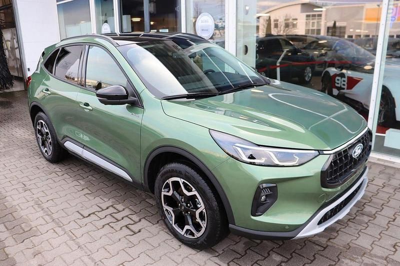 Neu Ford Kuga Active X 242 PS (177 kW) 2026 Bursting green metallic SUV