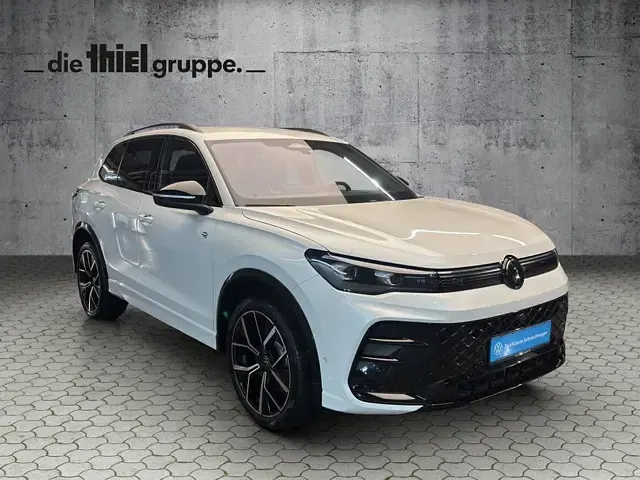 Gebraucht VW Tiguan R-line 204 PS (150 kW) 2025 Weiß SUV