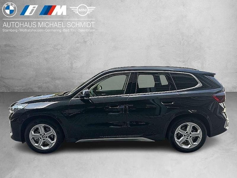 Neu BMW iX1 xLine 230 kW (313 PS) 2025 Black sapphire SUV