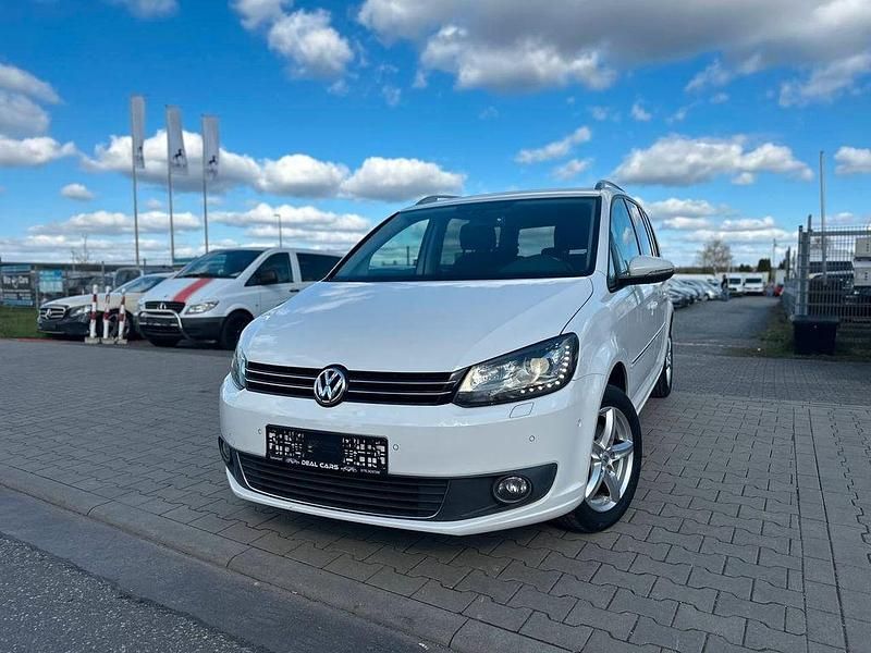 Gebraucht VW Touran Highline 105 PS (77 kW) 2014 Weiß Van / Kleinbus