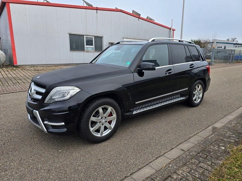 Gebraucht Mercedes GLK250 AMG 239 PS (175 kW) 2012 Schwarz SUV