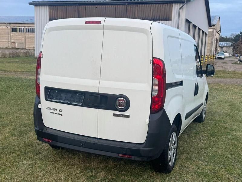 Gebraucht Fiat Doblò 80 PS (58 kW) 2017 Weiß Van / Kleinbus