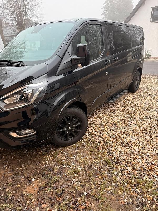 Gebraucht Ford Tourneo Titanium X 185 PS (136 kW) 2021 Schwarz Van / Kleinbus