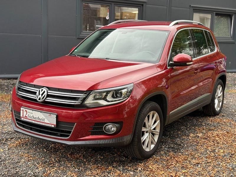 Rot Gebraucht 2014 VW Tiguan Sport SUV | 11.900 € (Fairer Preis) - Bild 1/4