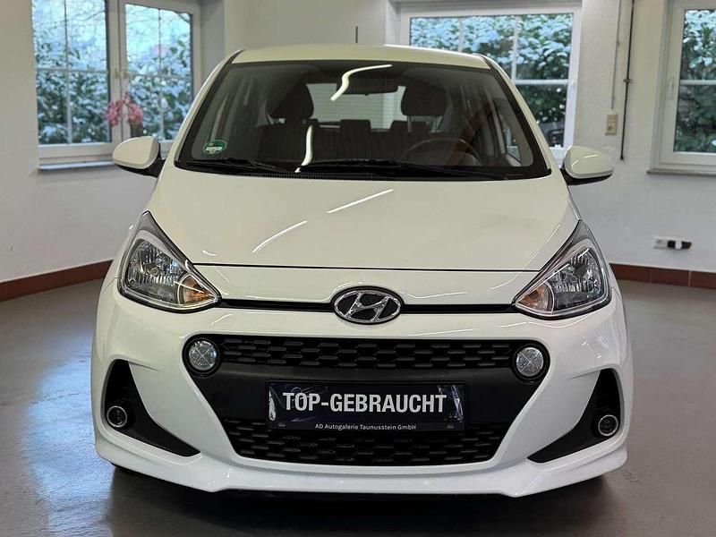 Gebraucht Hyundai i10 YES! 87 PS (63 kW) 2017 Polar white / sol Kleinwagen
