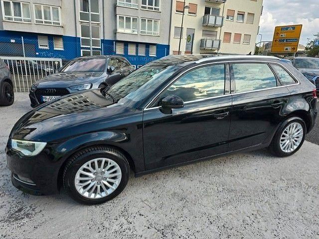 Gebraucht Audi A3 Ambiente 110 PS (80 kW) 2015 Mythosschwarz metallic Limousine