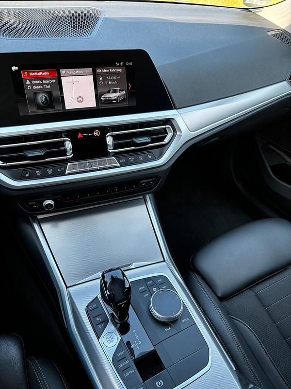 Gebraucht BMW 320 Efficient Dynamics 190 PS (139 kW) 2020 Grau Kombi