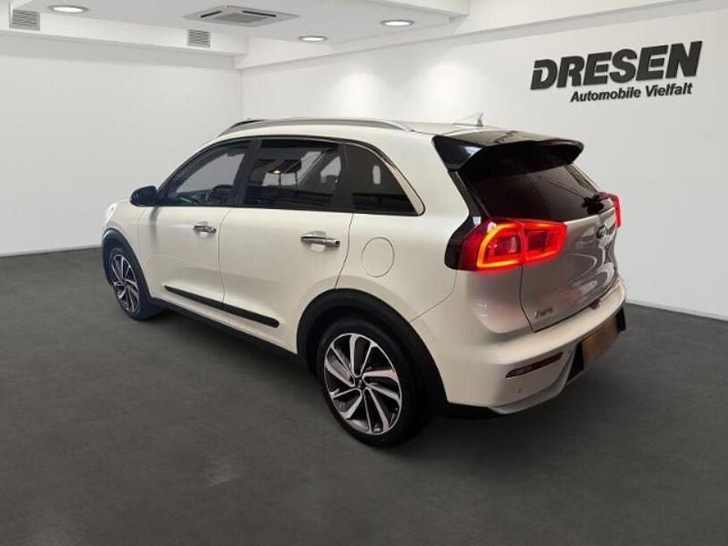 Gebraucht Kia Niro Spirit 140 PS (102 kW) 2018 Swp) snow white pearl (weiss SUV