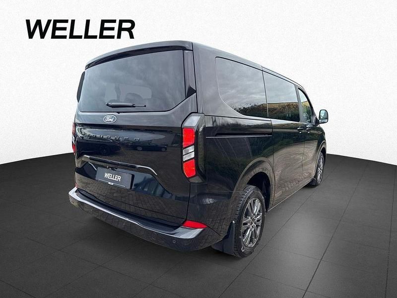 Gebraucht Ford Tourneo Titanium 136 PS (100 kW) 2025 Schwarz Van / Kleinbus