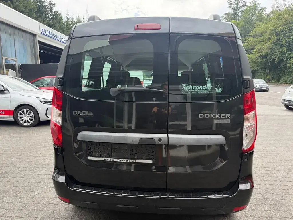 Gebraucht Dacia Dokker Lauréate 116 PS (85 kW) 2014 Schwarz Van / Kleinbus