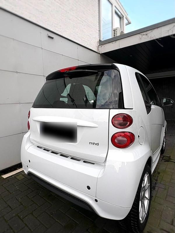 Gebraucht Smart ForTwo Coupé 71 PS (52 kW) 2014 Weiß Coupé