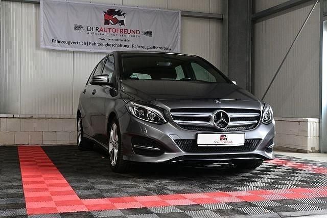 Gebraucht Mercedes B200 136 PS (100 kW) 2016 Grau Van / Kleinbus