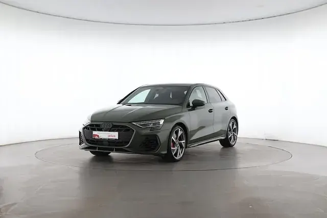 Gebraucht Audi S3 Ambiente 333 PS (244 kW) 2025 Distriktgrün Limousine