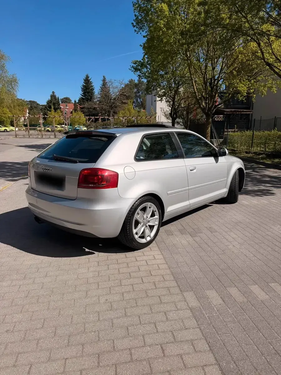 Second-hand Audi A3 160 CP (117 kW) 2009 Argintiu Hatchback
