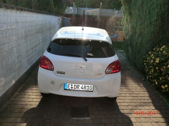 Gebraucht Mitsubishi Space Star Diamant Edition 80 PS (58 kW) 2016 Weiß Kleinwagen