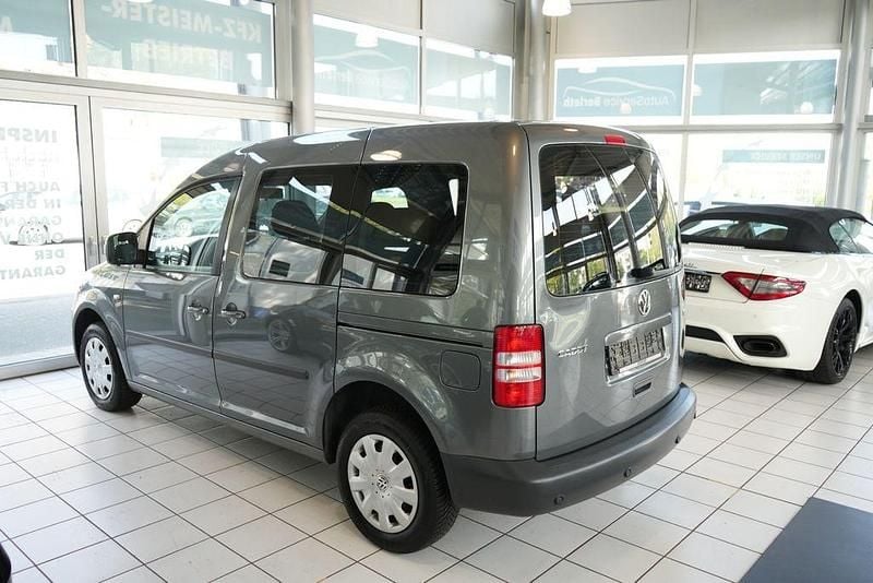 Usata VW Caddy 105 CV (77 kW) 2012 Grigio Monovolume