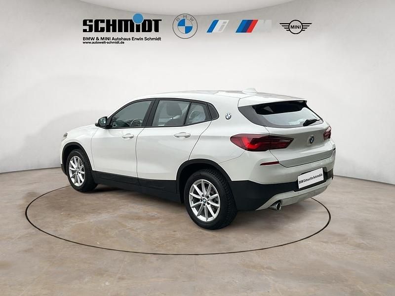 Gebraucht BMW X2 Advantage 136 PS (100 kW) 2023 Alpinweiß uni SUV