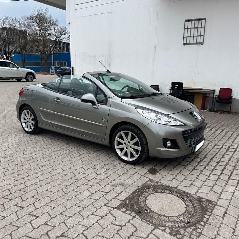 Gebraucht Peugeot 207 CC Roland Garros 120 PS (88 kW) 2009 Grau Cabrio