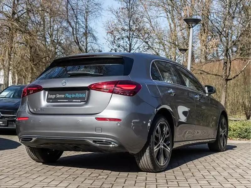 Gebraucht Mercedes A250 Progressive 218 PS (160 kW) 2025 Grau metalliclack mountaingrau Limousine