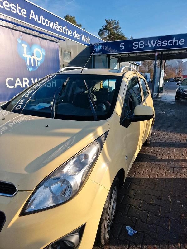 Gebraucht Chevrolet Spark 81 PS (59 kW) 2013 Gelb Kleinwagen