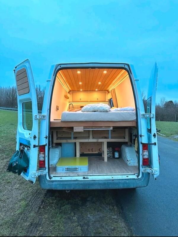 Weiß Gebraucht 2008 Ford Transit Van / Kleinbus | 18.500 € - Bild 1/4