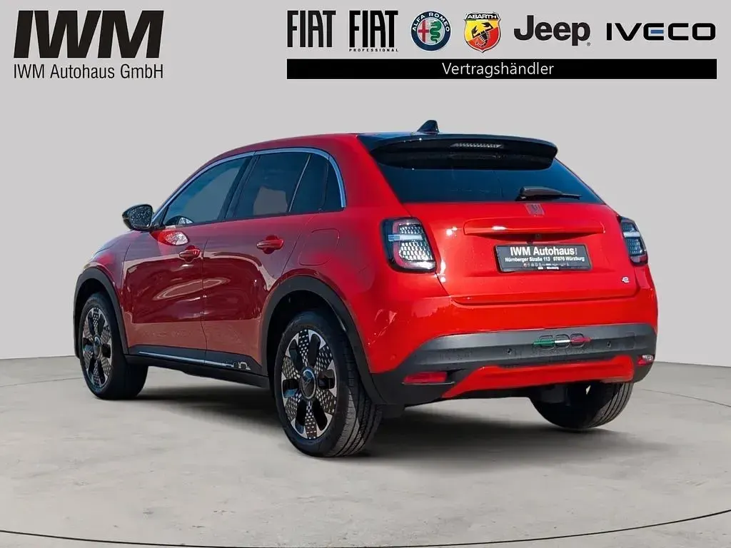 Gebraucht Fiat 600E La Prima 114 kW (156 PS) 2024 Orange SUV